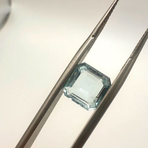 2.1ct cushion cut genuine aquamarine!